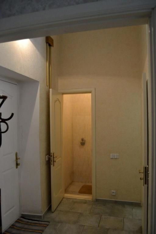 Апартаменты Apartments near Khreshchatyk-Kyiv Киев